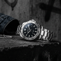 Men's Silver-Tone Urban Watch with metal bracelet band